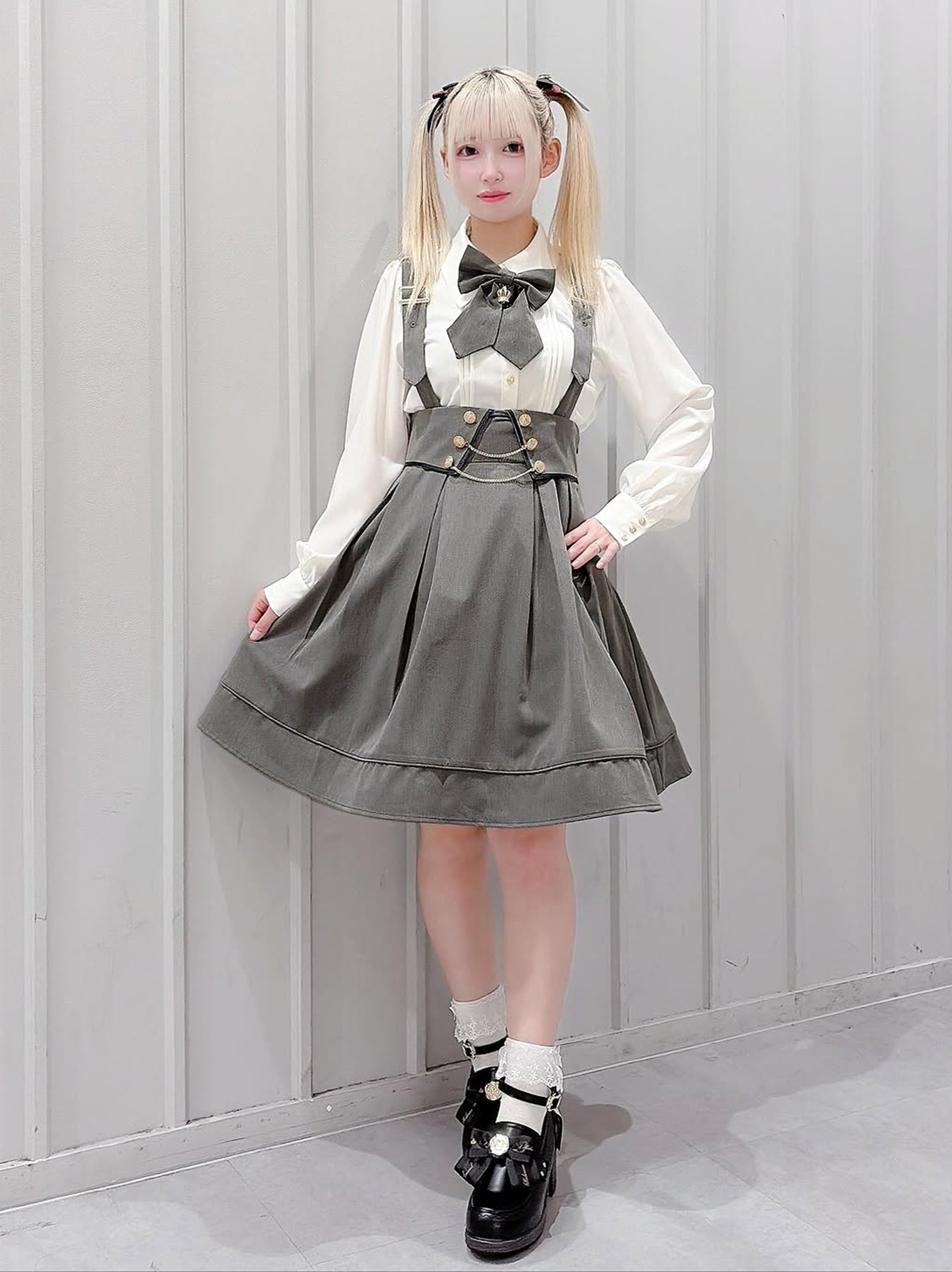 125411152.jpg?v=1763975890&