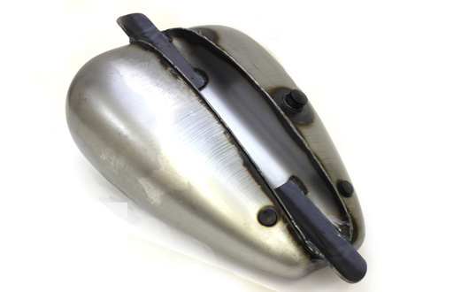 マスタング タンク - DRAG Specialties | アンバーピース