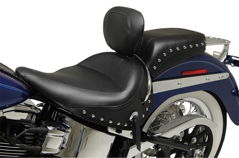 STUDDED STYLE WIDE ソロシート バックレスト付き - Mustang