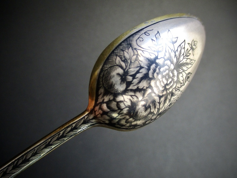 アンティークのシルバーウェア／他の国の銀食器