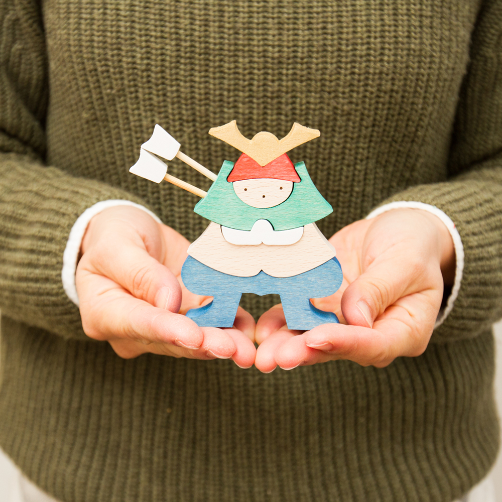 楕円鯉武者【小黒三郎の五月人形】【KK223】 | ANDCHILD