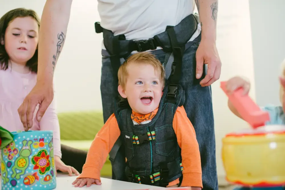 子ども用 立位移動補助具 Firefly アップシー | アビリティーズ・ケア