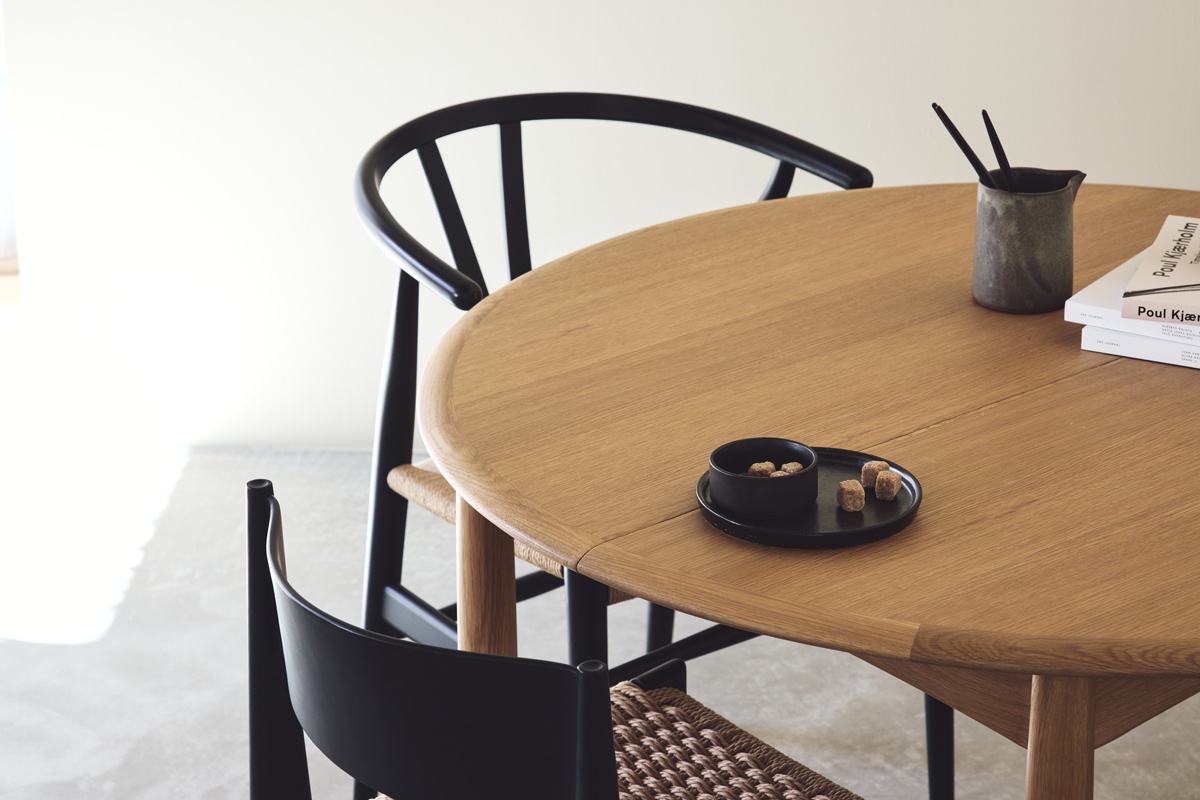 デンマークの手仕事を受け継ぐ家具「H.W.F OAK」 - ピックアップ