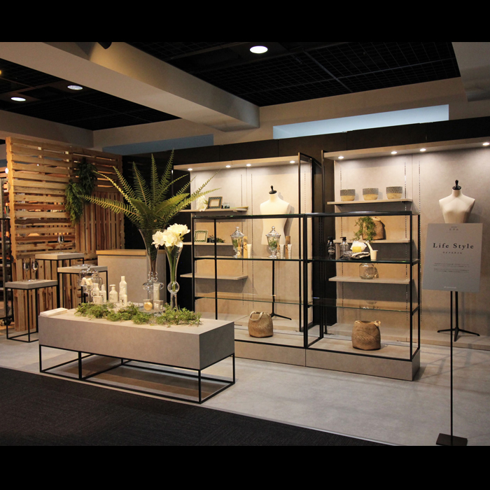 ストーン ガラスシェルフ W900｜陳列什器（壁面・中島） レンタルなら