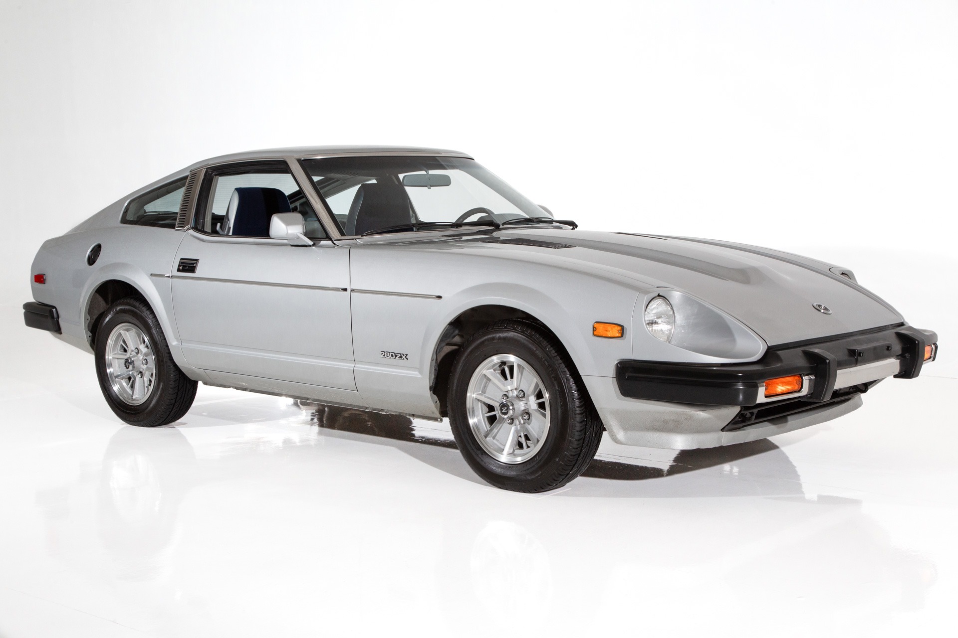 1981 Datsun 280ZX Silver/Blue 5 Speed Low Miles 31k -