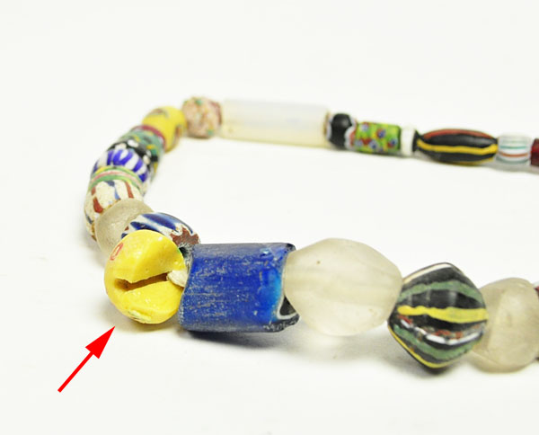 アフリカ・アンティーク トンボ玉 ビーズ (u334-12) - アフリカ雑貨店