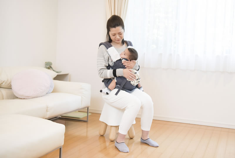 寝かしつけを助けるララコチェア | LaLaCoチェア