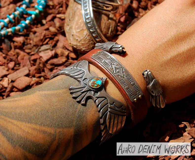 一点モノ【ラッキージョン（JOJOVA）】ターコイズフェザーバングル