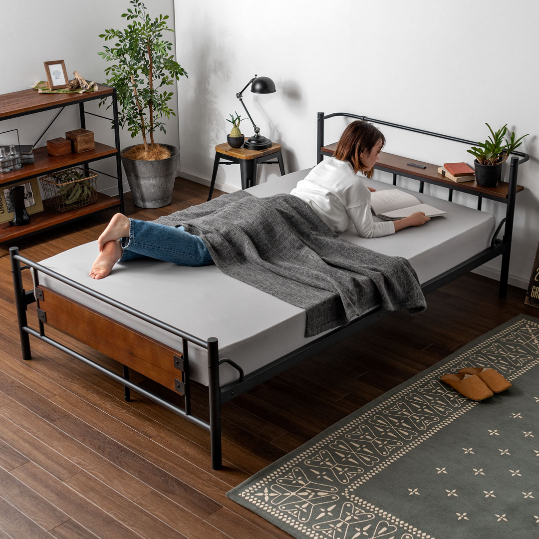 ヴィンテージデザインベッド NORMAN(ノーマン) ダブル フレーム単品