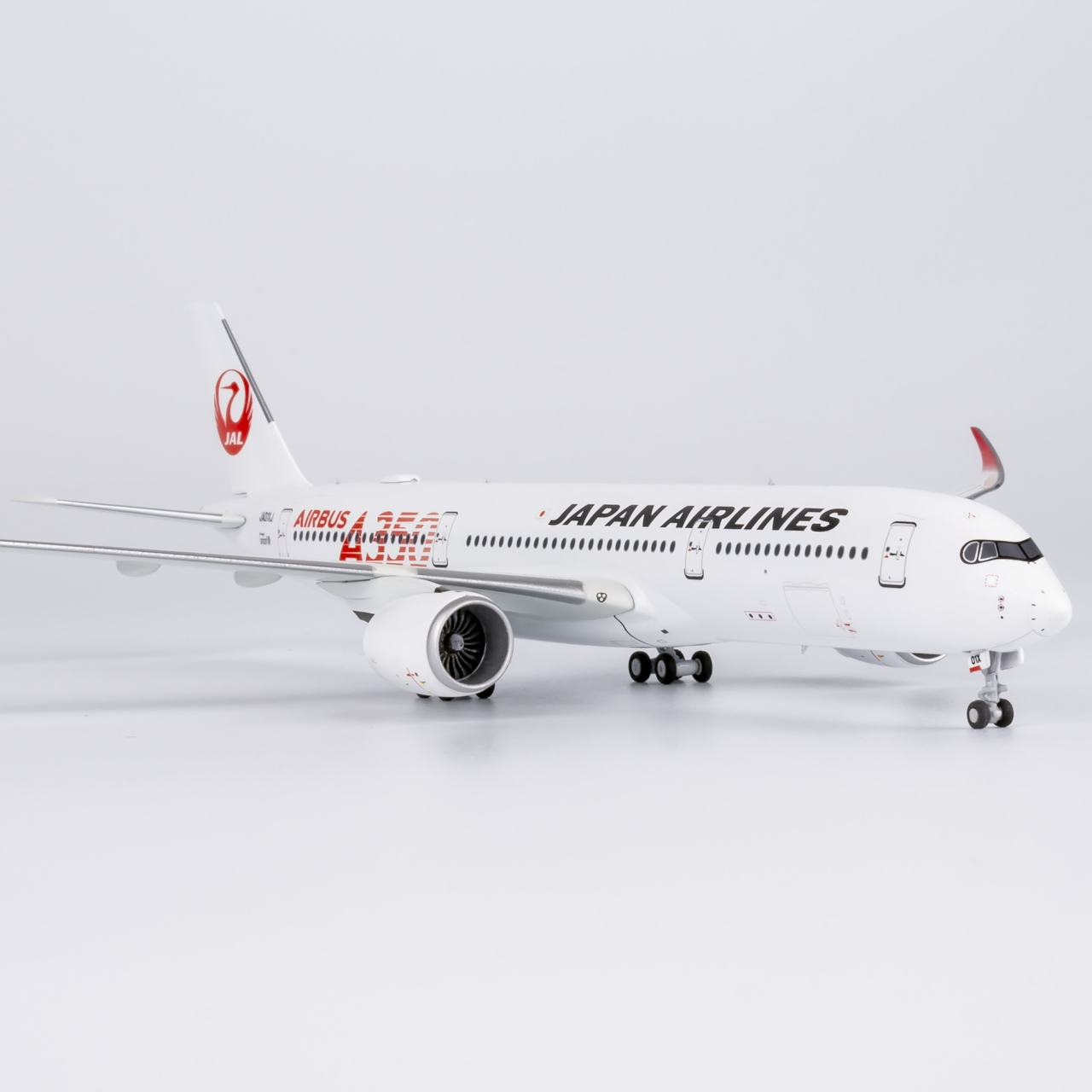 NG39095 Japan Airlines (JAL) A350-900 red “AIRBUS A350” JA01XJ