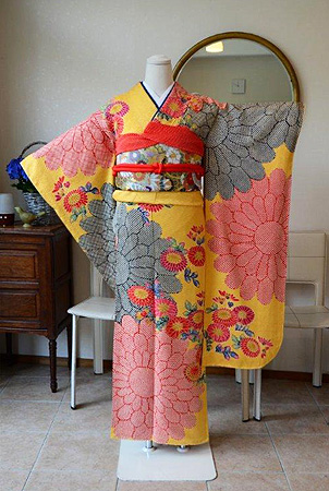 栗山工房の京紅型振袖 | 着物レンタルの灯屋2 ブログ