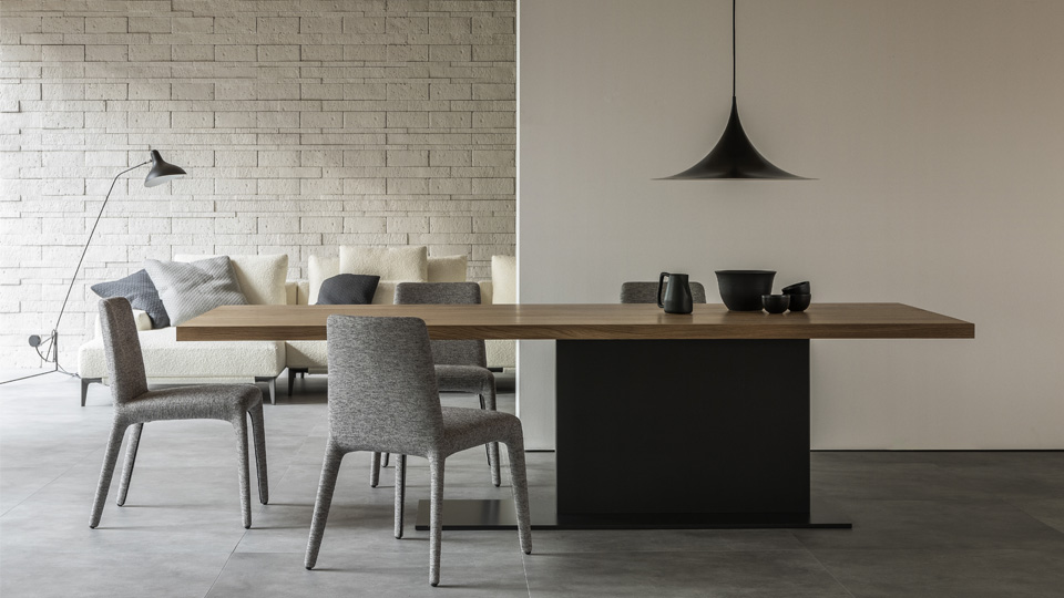 LIAM IRON | PRODUCTS | arflex（アルフレックス ジャパン）