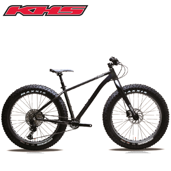 KHSの自転車「KHS ファットバイク」は、雪道や砂漠も走れる極太タイヤ