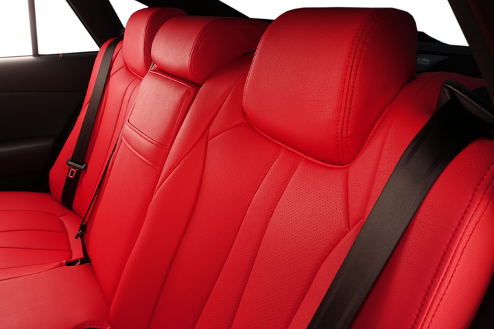 クラウン ロイヤル のシートカバーとフロアマット | オートウェア