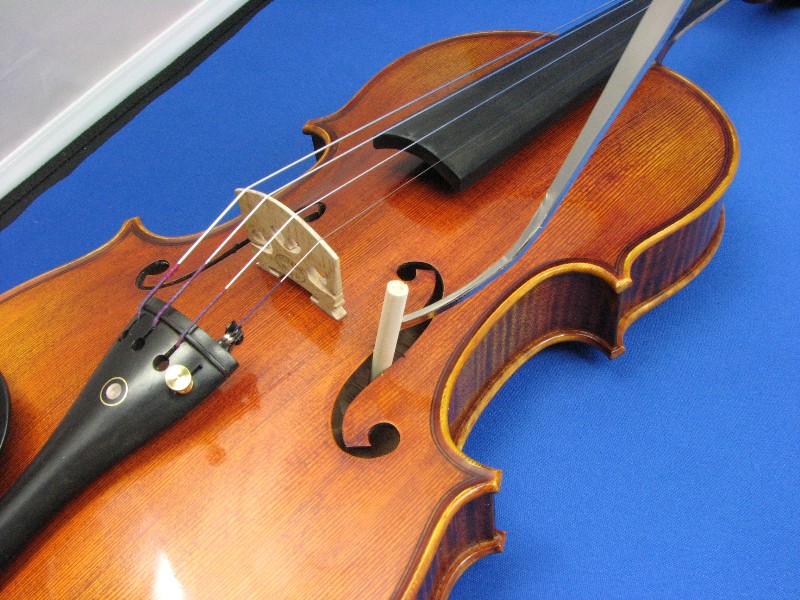 駒・魂柱・ペグ交換・調整 - オータムバレー弦楽器