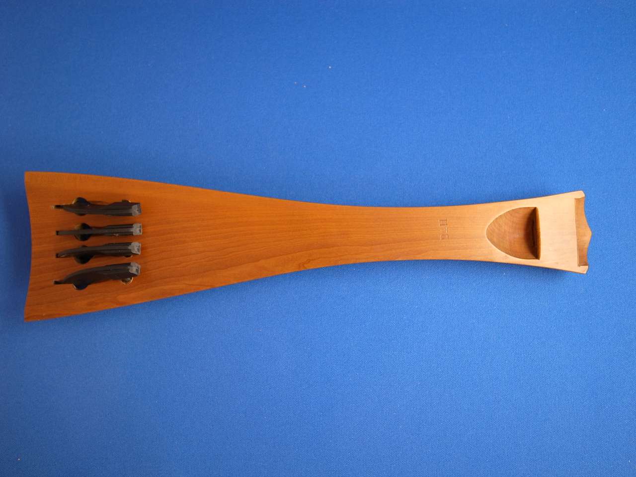 ボワ・ダルモニ製(Bois d'Harmonie)アジャスター組込チェロテール