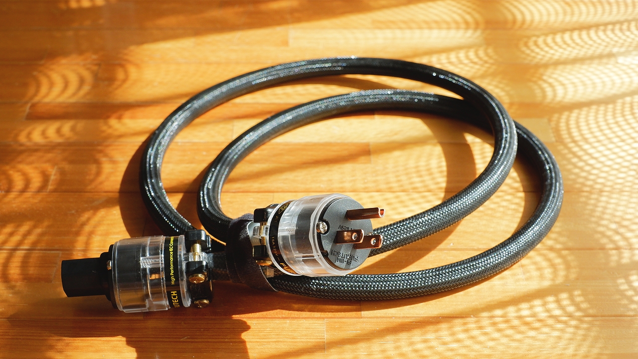 FURUTECH The Astoria PC-Triple C 電源ケーブル購入レビュー♪ | 箱庭