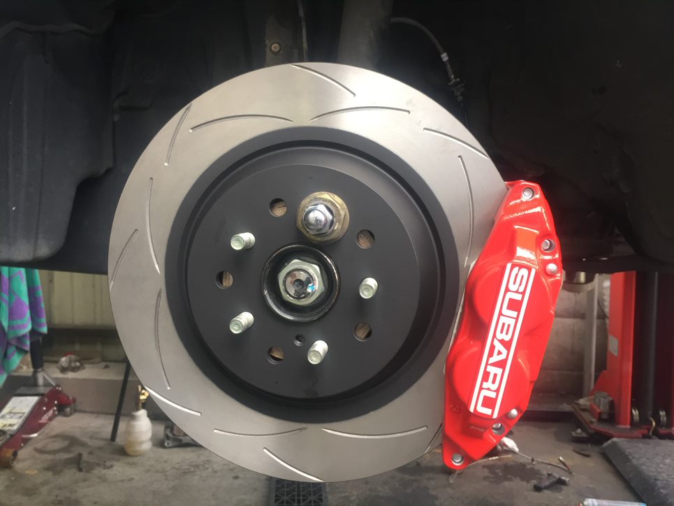 フロントブレーキ キャリパー セット （4POT) – AVO TURBOWORLD JAPAN