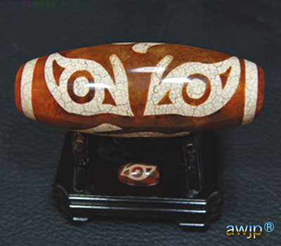 天珠の王 龍眼天珠 (小さい龍眼 - 大きい龍眼) | チベット天珠専門店 awjp