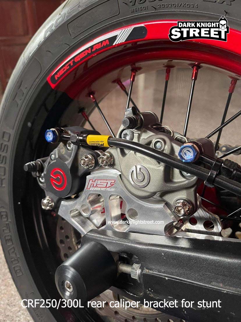 スタントには必須 キャリパーブラケット CRF250｜AxxL