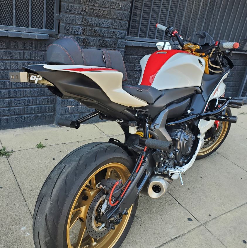 YZF-R7 (22-23) - 考え抜いた本気モデルスタントケージ｜AxxL