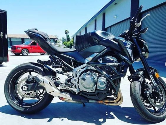 z900 (17-23) 好きなポジションに設定できるアルミサブケージ｜AxxL