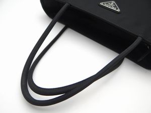 PRADA プラダ B8484 TESSUTO CITY ナイロン ハンドバッグ ブラック