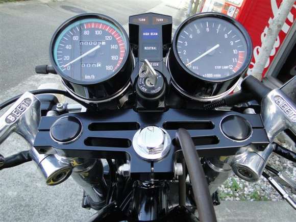 メーターアップ用ブラケット カスタムバイク・カスタムパーツ、旧車