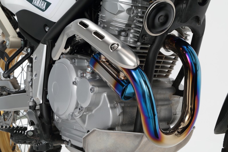 サブチャンバー付き フロントパイプ チタン：SEROW250 Fi：2008〜 ｜ BEAMS