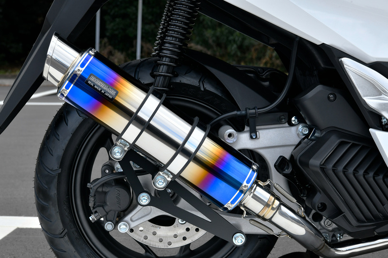 R-EVO2 ヒートチタン フルエキゾースト：PCX125：2023〜：政府認証