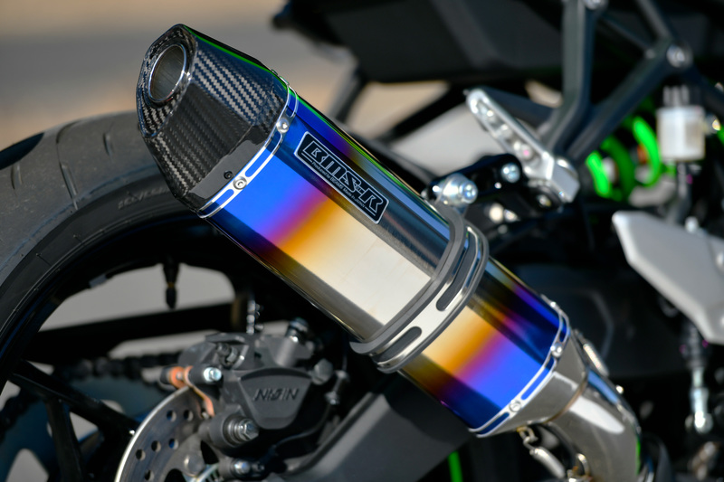 CORSA-EVOⅡ スリップオン：ZX-4RR / ZX-4R SE：2023〜：政府認証 ｜ BEAMS