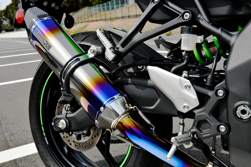 CORSA-EVOⅡ ヒートチタン フルエキゾースト：ZX-4RR / ZX-4R SE：2023