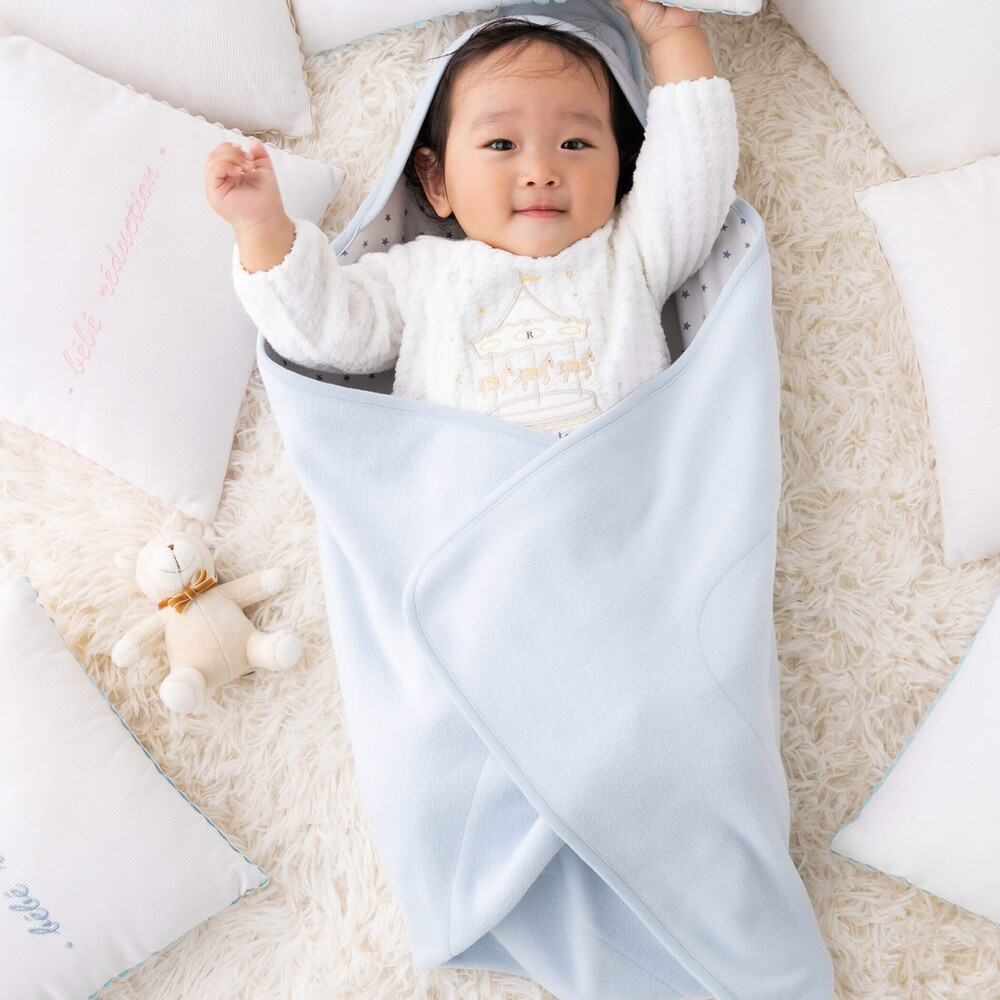 フリースおくるみ(ﾜﾝｻｲｽﾞ ピンク): 新生児/ベビー【べべモール公式