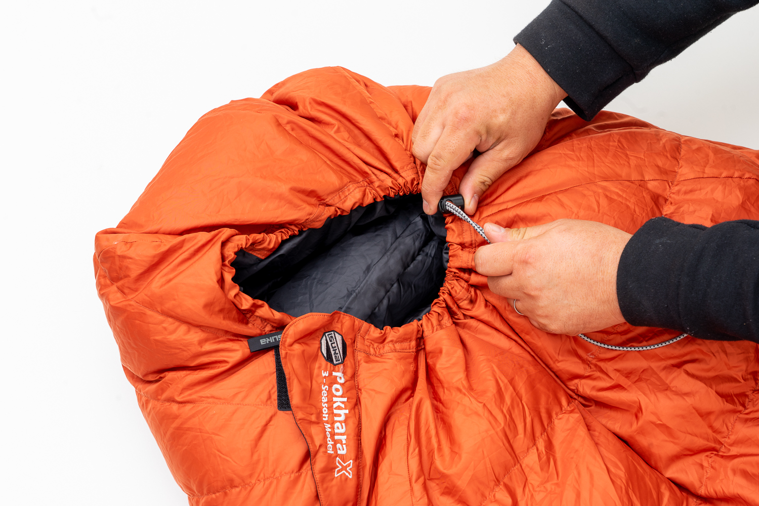 秋冬キャンプならダウンがオススメ！BE-PAL編集部員愛用のイスカ