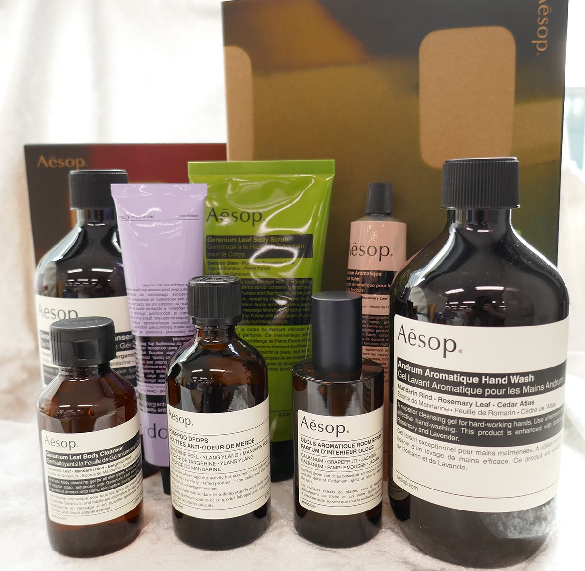 イソップ×クリスマスコフレ2024】ハンドウォッシュやボディクレンザー