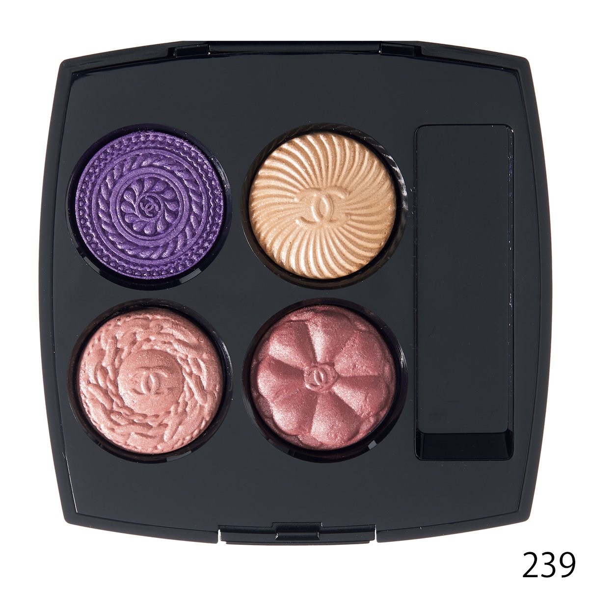 2025秋冬】シャネルのアイシャドウ！限定の新色＆ベスコス受賞アイテム