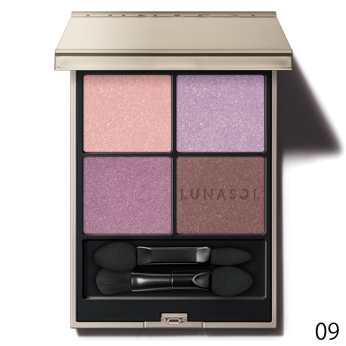 イエベに合うカネボウ化粧品 ルナソルのアイシャドウは？2025秋冬の