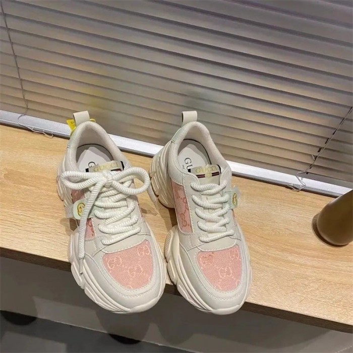 グッチ 厚ダッドスニーカー メンズ Gucci 厚底スニーカー ランニング