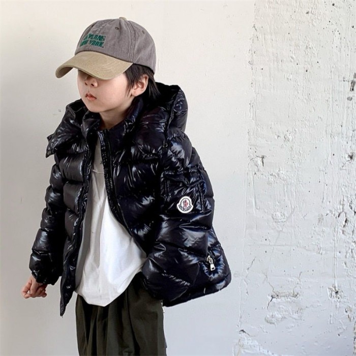 ブランド Moncler ダウンジャケット モンクレール 男の子 冬服 フード
