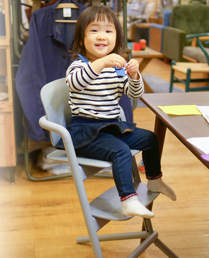 安全＆おしゃれなキッズチェア！サイベックス(cybex)レモ チェア