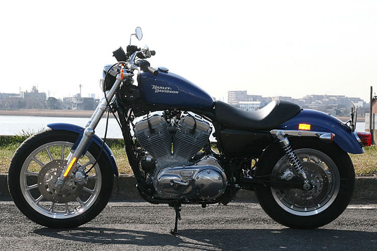 ハーレーダビッドソン XL883 スポーツスター883 – 真髄が潜む永遠の