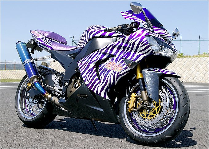 カワサキ ZX-10R ユーザーが造るカスタム バイクブロス