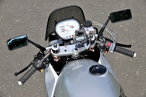 スズキ GSX1100S KATANA プロが造るカスタム バイクブロス