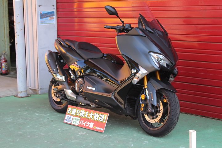 快適なツーリングにおすすめな車両のご紹介！ヤマハ T-MAX 530 DX