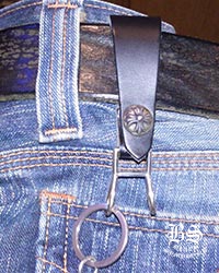 クロムハーツ Wベルトループ クロスボタン ブラック レザー お客様の声