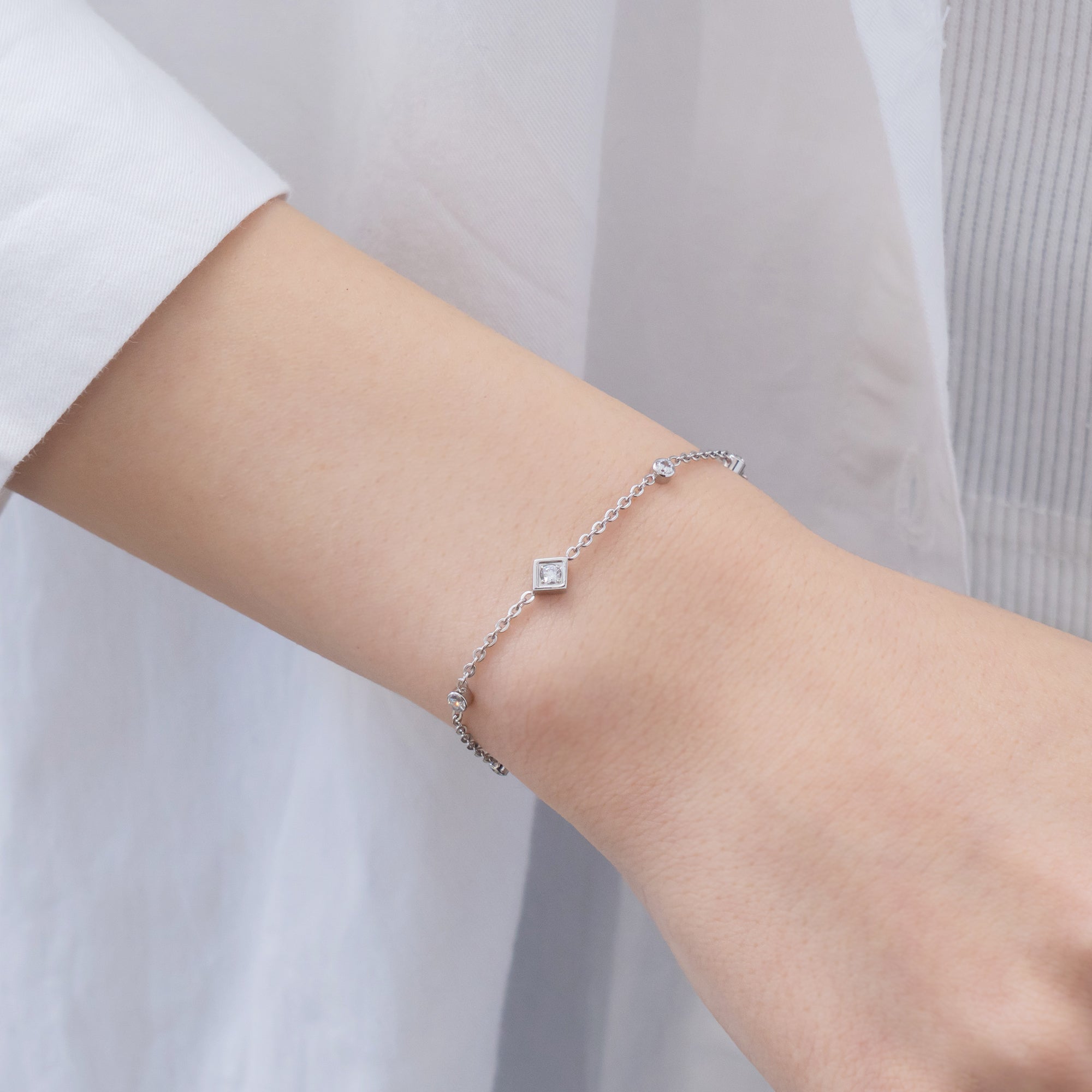 ptb-018-02..jpg?v=1763299759&