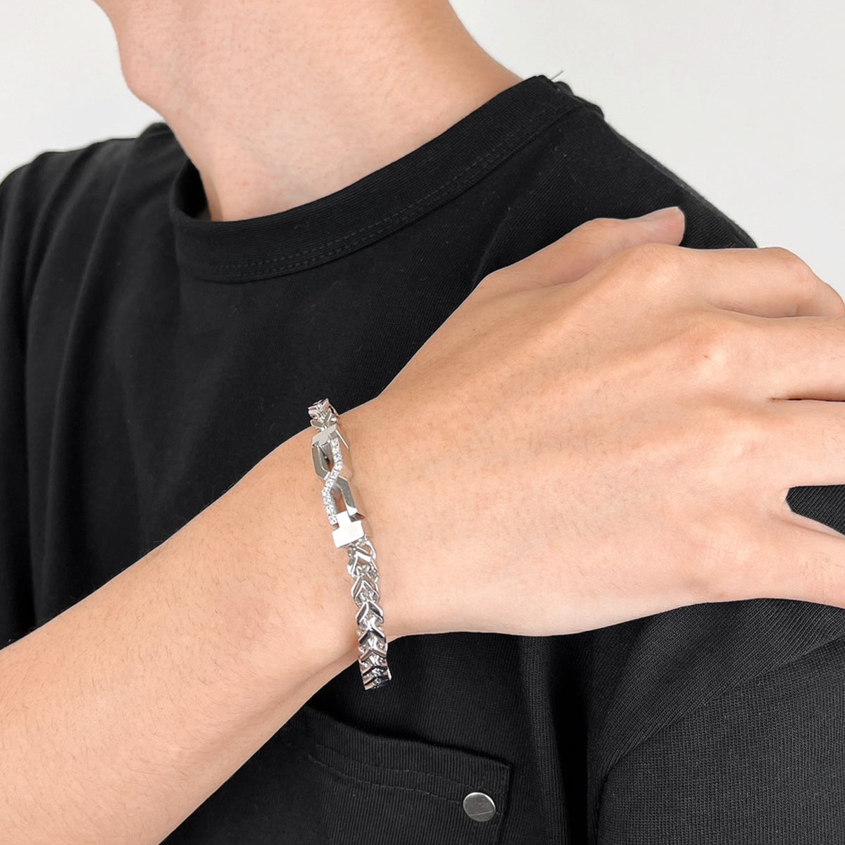 Yasuyuki Ishii クロス ブレスレット Yasuyuki Ishii クロス ブレスレット