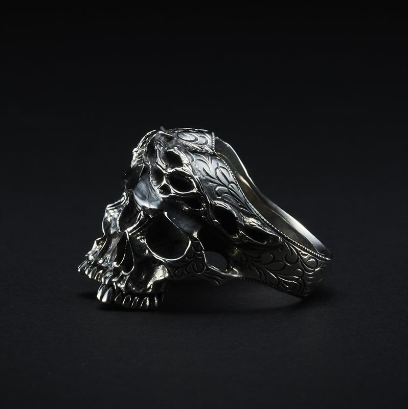 Antidote BUYERS CLUB Engraved Calvary Skull Ring
