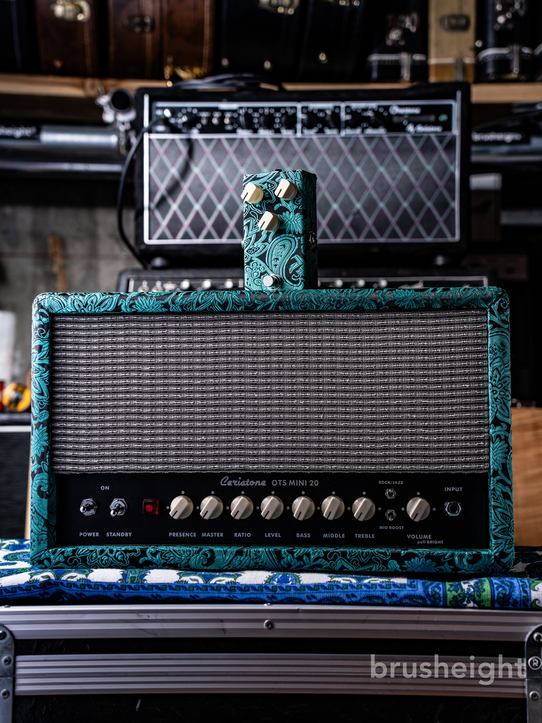 AMPLIFIER – brusheight