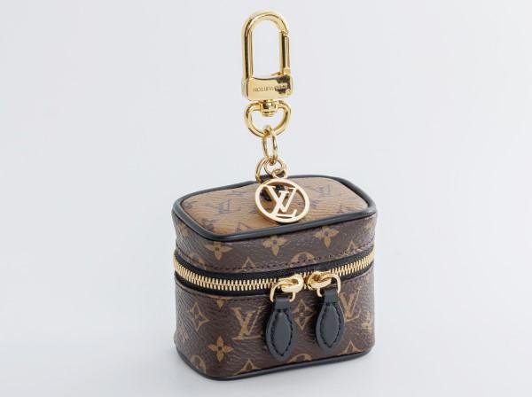 LOUIS VUITTON(ルイ・ヴィトン)モノグラム・リバース ビジューサック